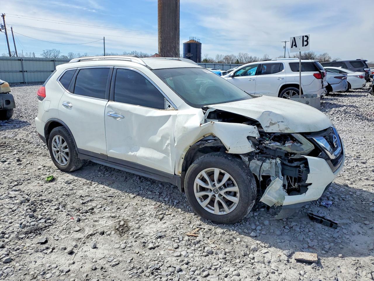 2017 NISSAN ROGUE S photo 7