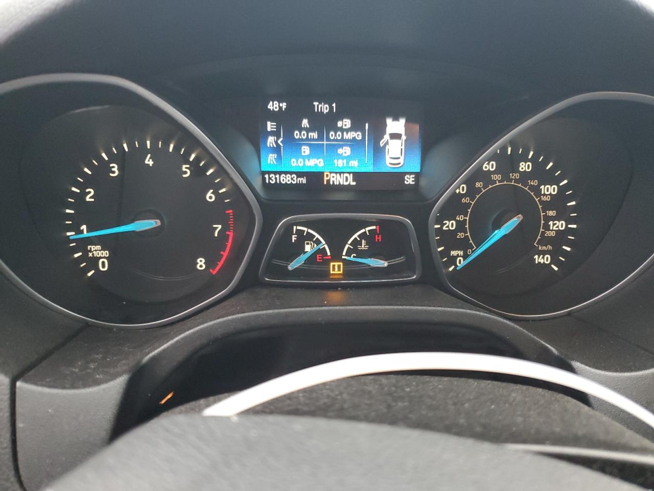 2017 FORD FOCUS SE photo 9