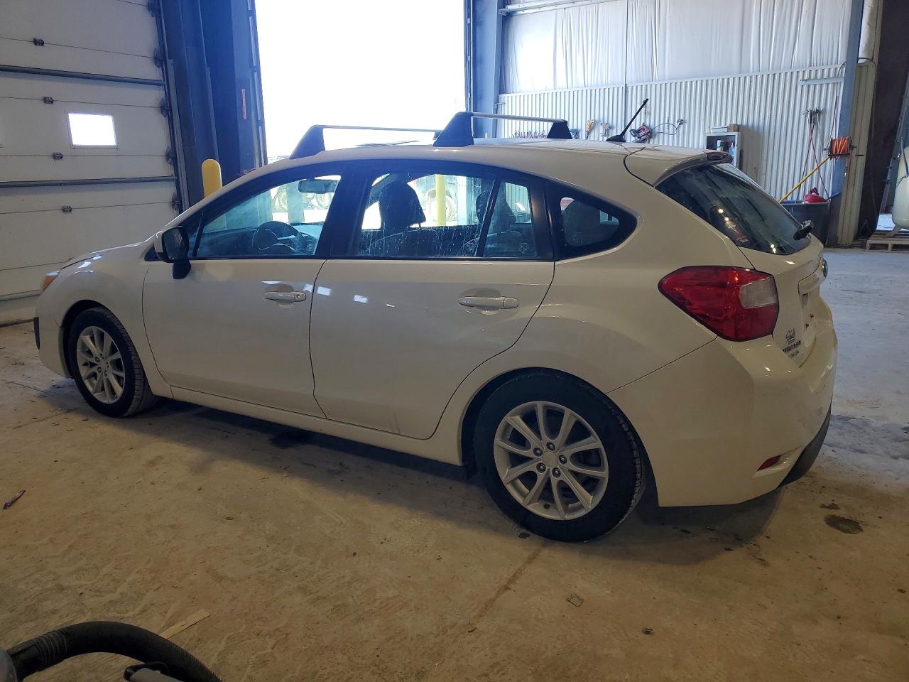 2014 SUBARU IMPREZA photo 4