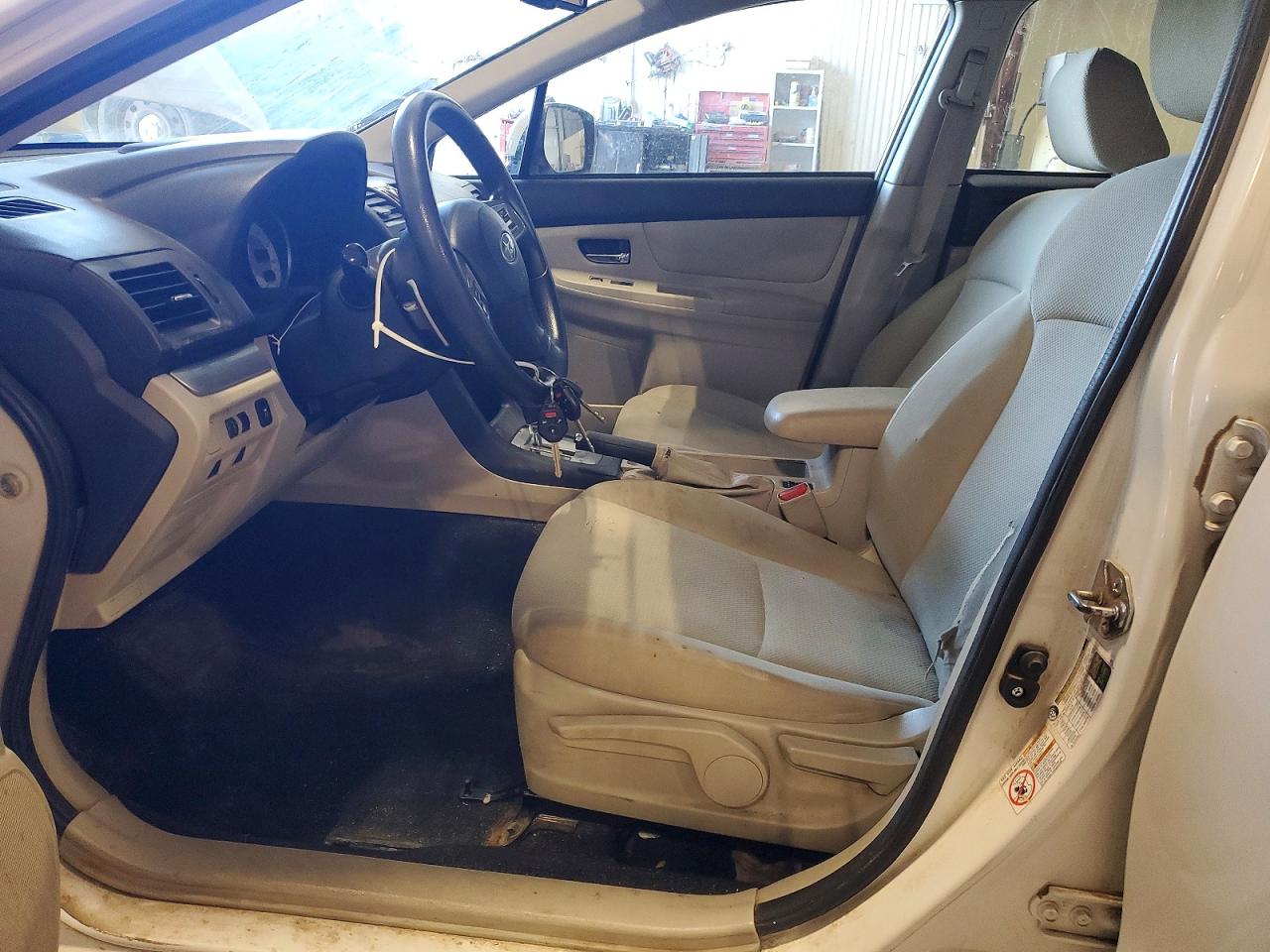 2014 SUBARU IMPREZA photo 19