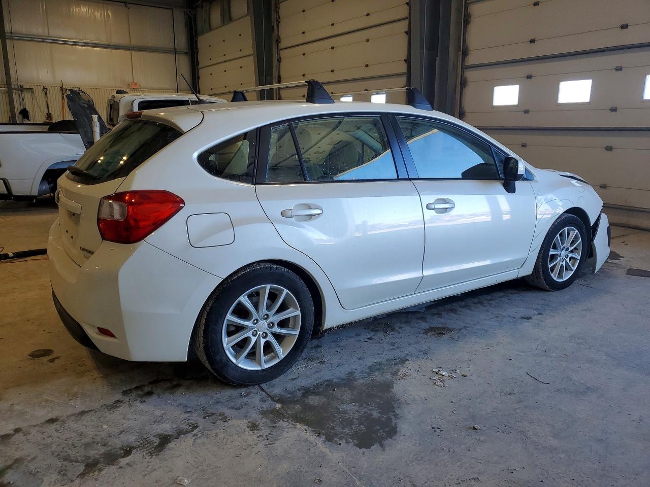 2014 SUBARU IMPREZA photo 7