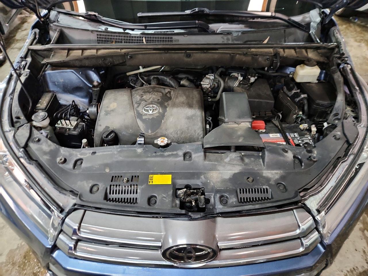 2019 TOYOTA HIGHLANDER LIMITED photo 12