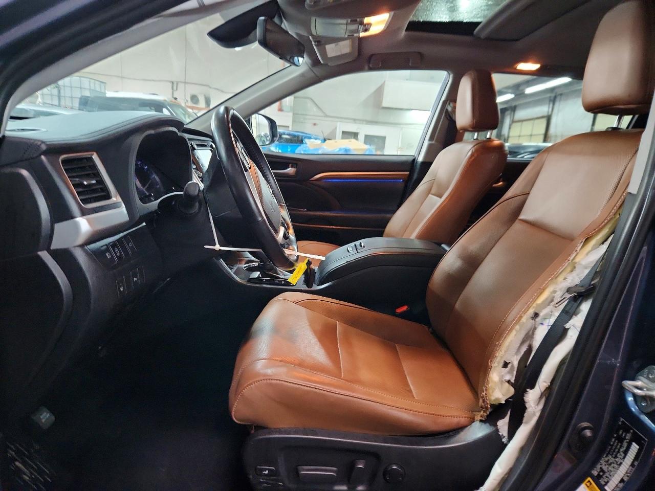 2019 TOYOTA HIGHLANDER LIMITED photo 7