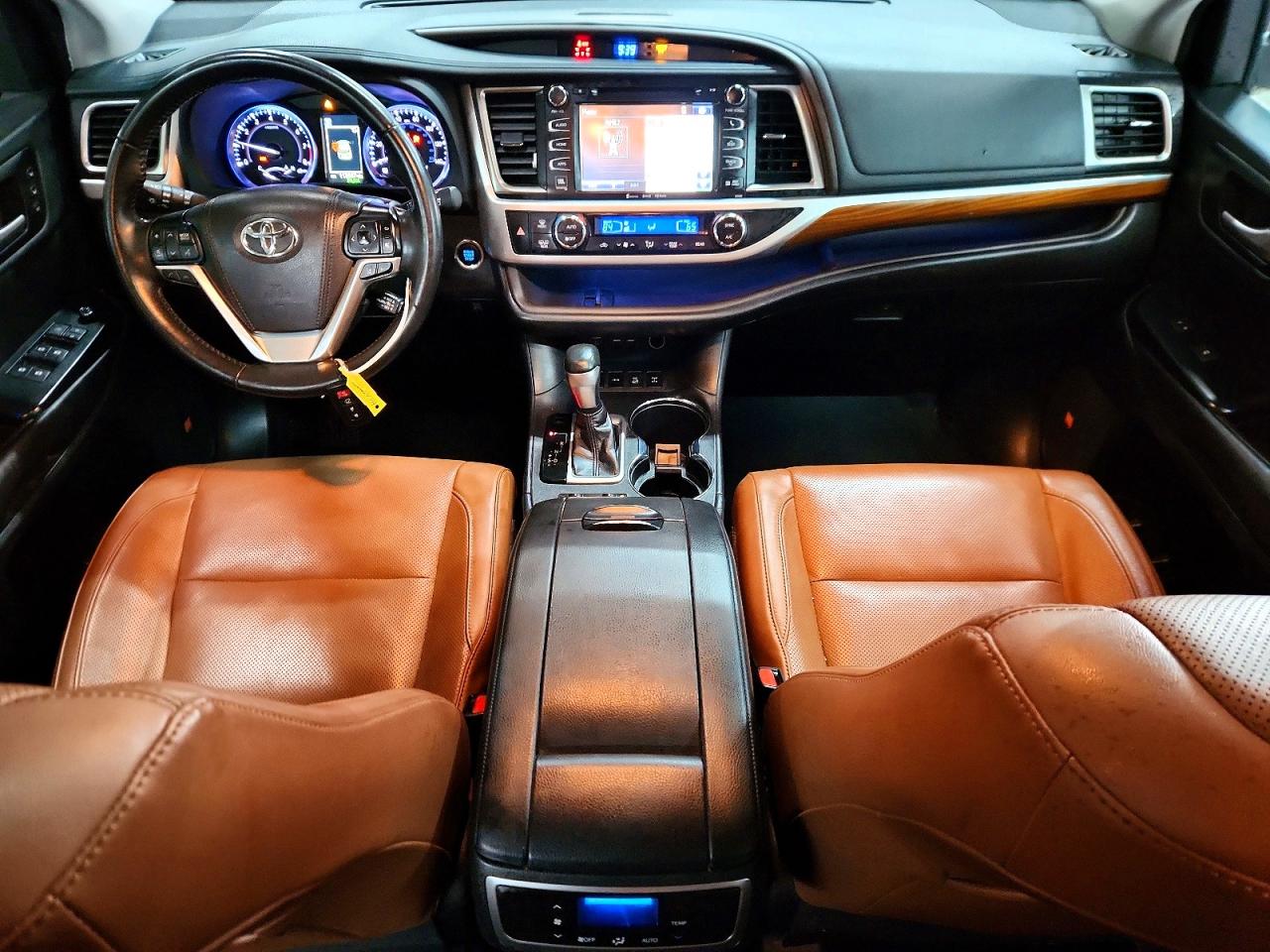 2019 TOYOTA HIGHLANDER LIMITED photo 8