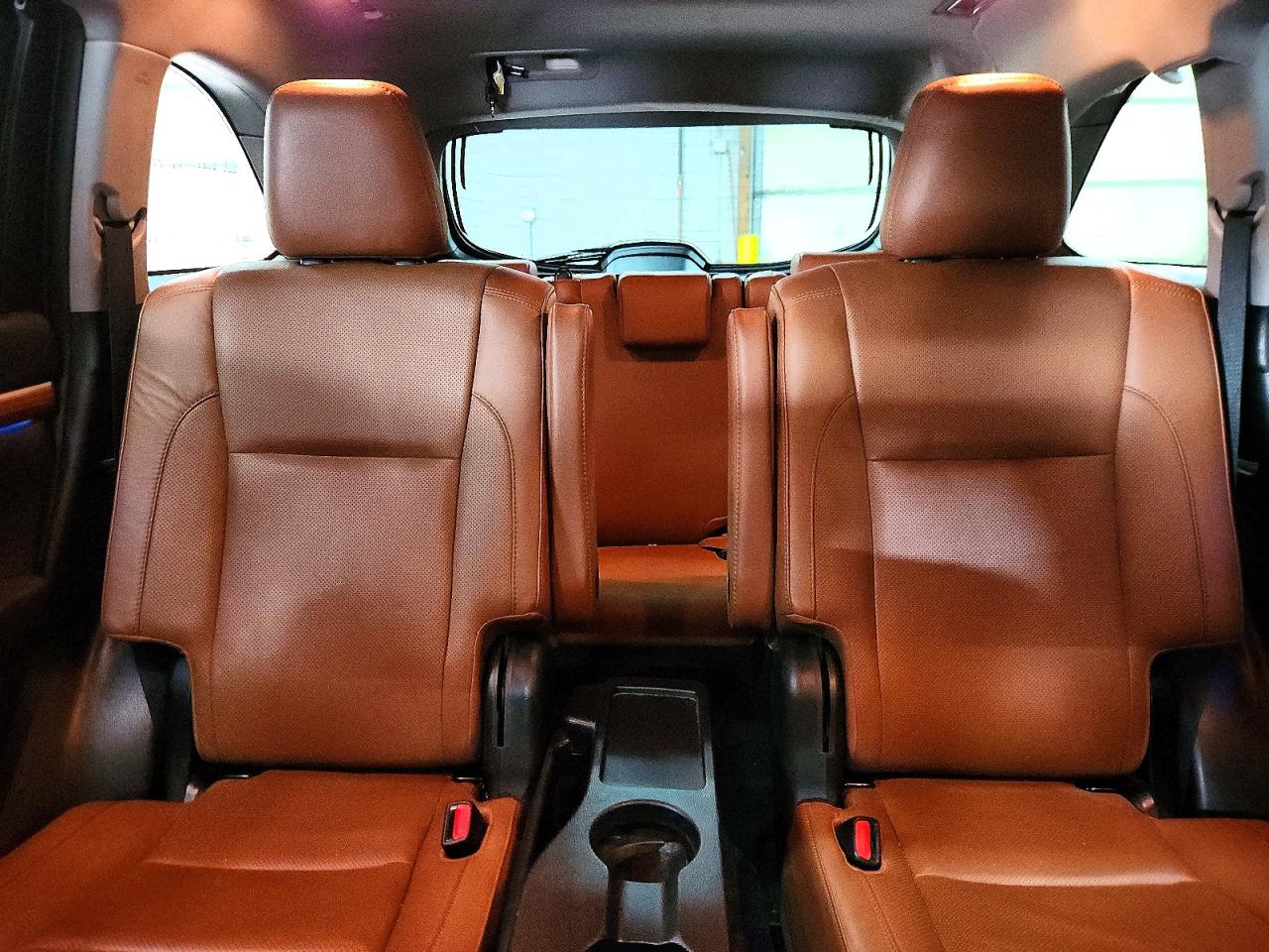 2019 TOYOTA HIGHLANDER LIMITED photo 10