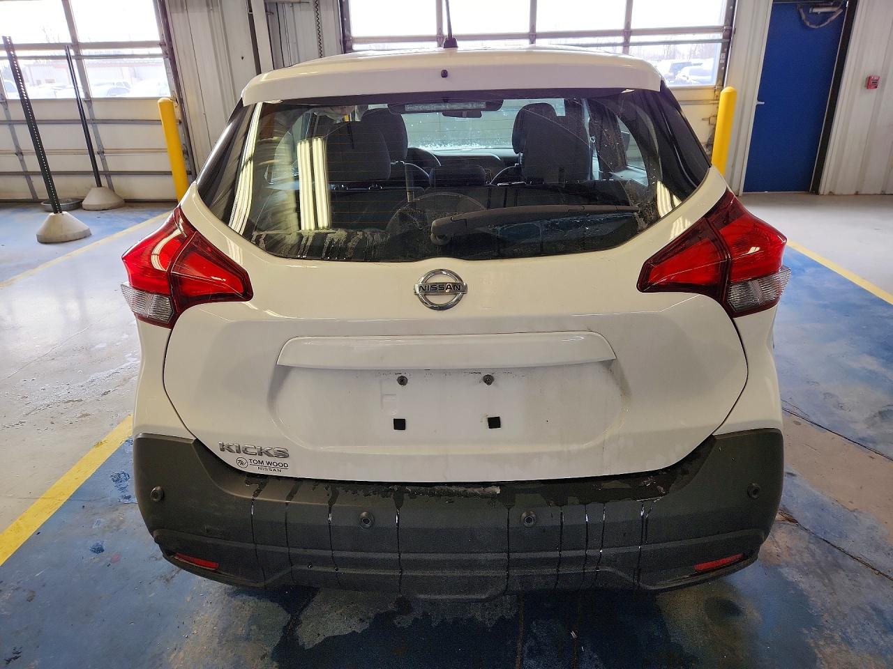 2020 NISSAN KICKS S photo 11