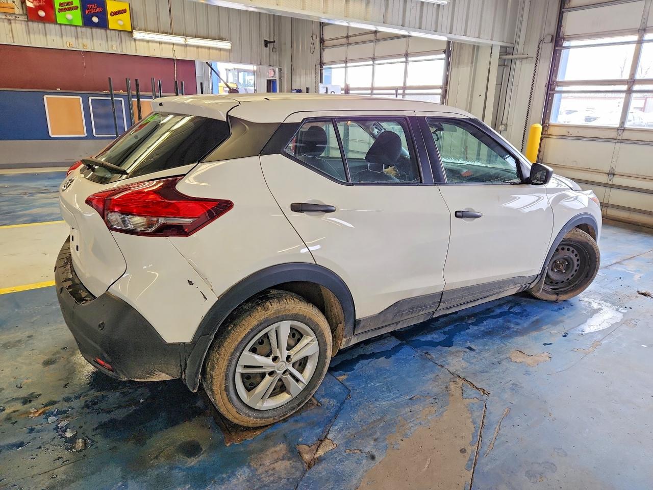 2020 NISSAN KICKS S photo 5