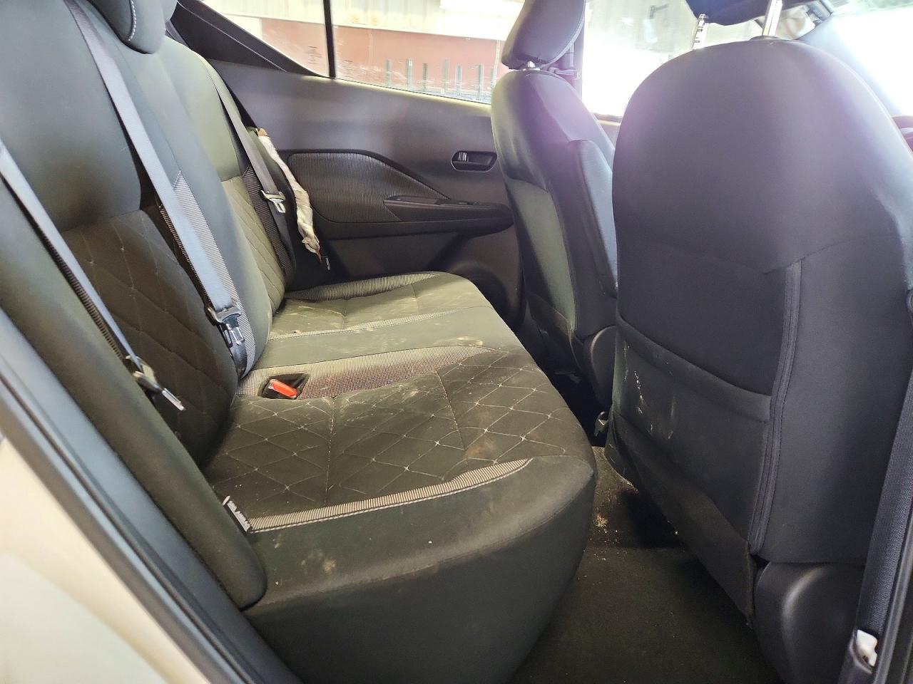 2020 NISSAN KICKS S photo 19