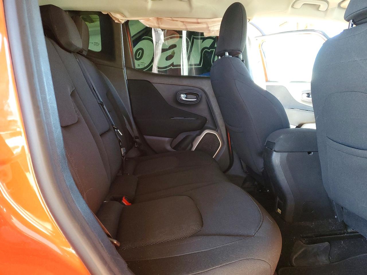 2017 JEEP RENEGADE LATITUDE photo 19