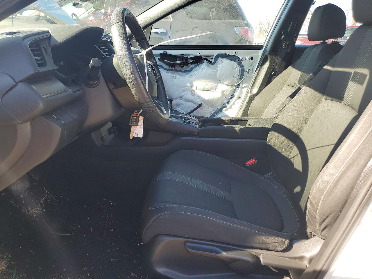2017 HONDA CIVIC LX photo 19