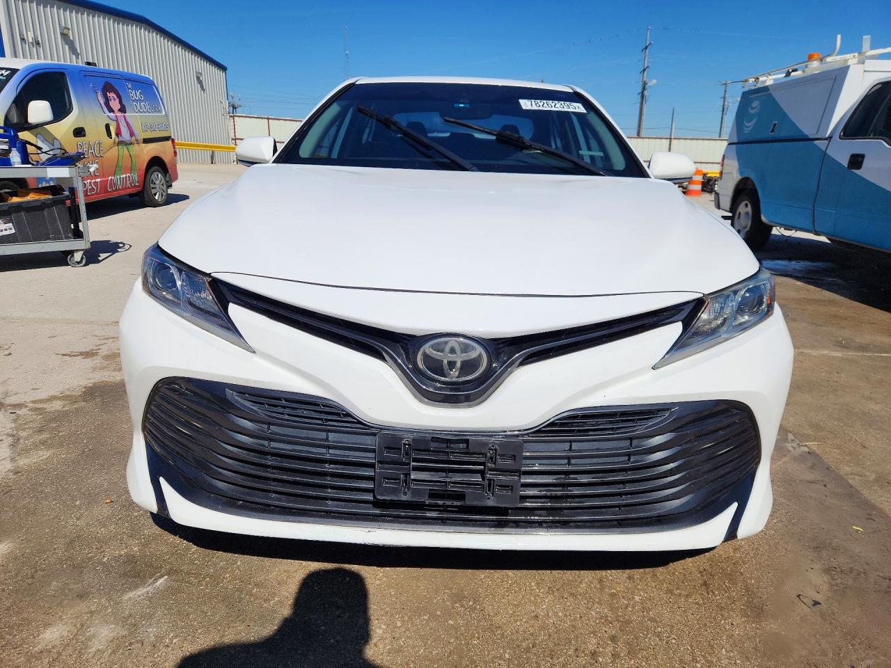 2019 TOYOTA CAMRY LE photo 5