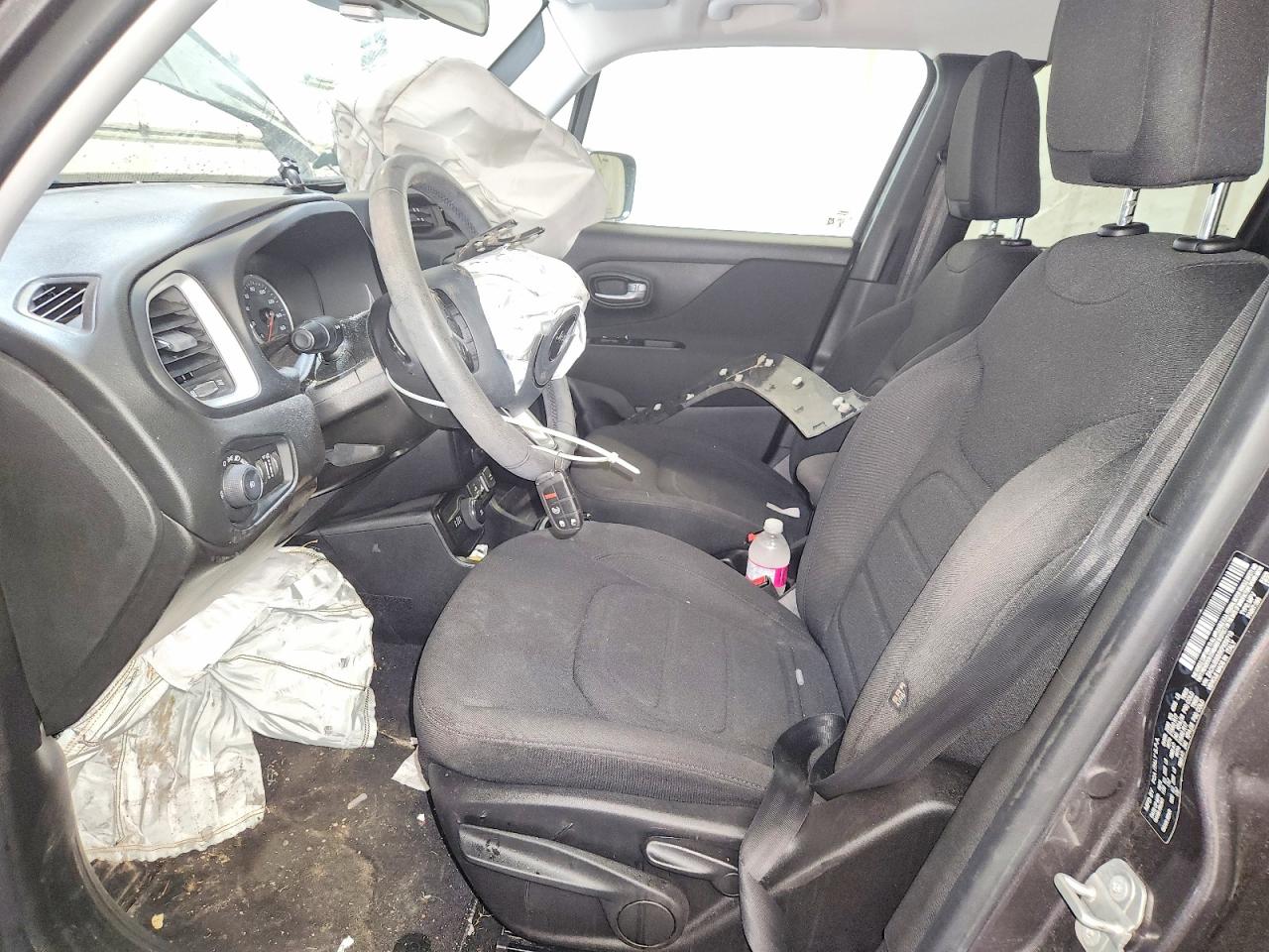 2019 JEEP RENEGADE LATITUDE photo 13