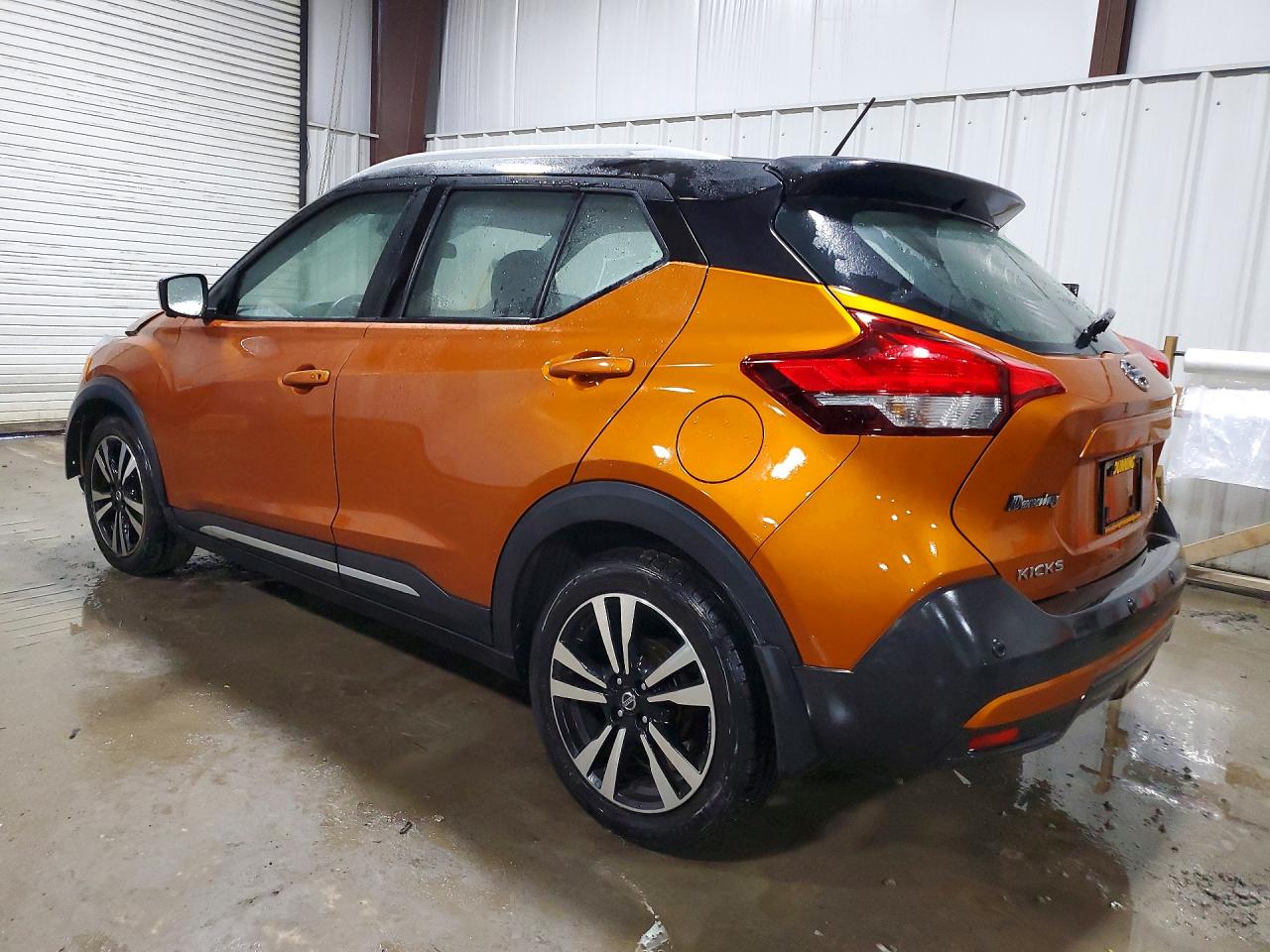 2020 NISSAN KICKS SR photo 3