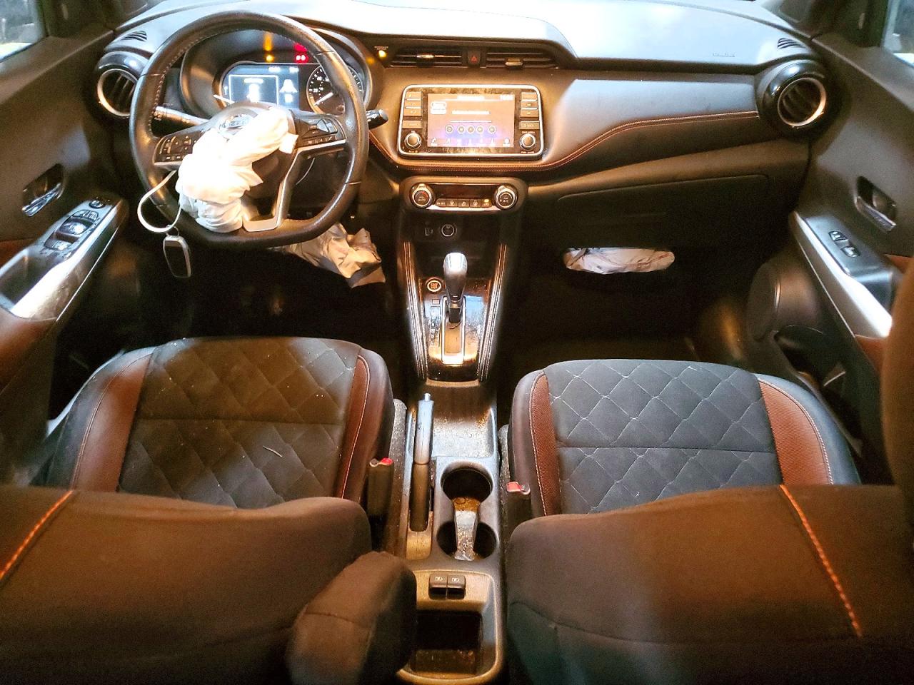 2020 NISSAN KICKS SR photo 15