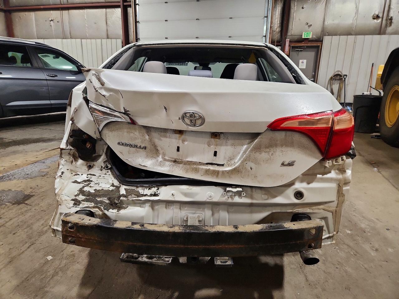 2017 TOYOTA COROLLA photo 11