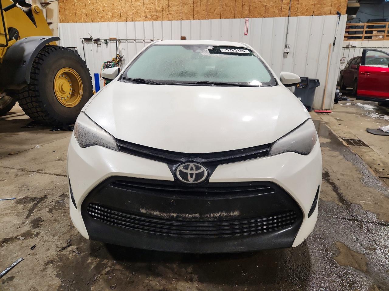 2017 TOYOTA COROLLA photo 9