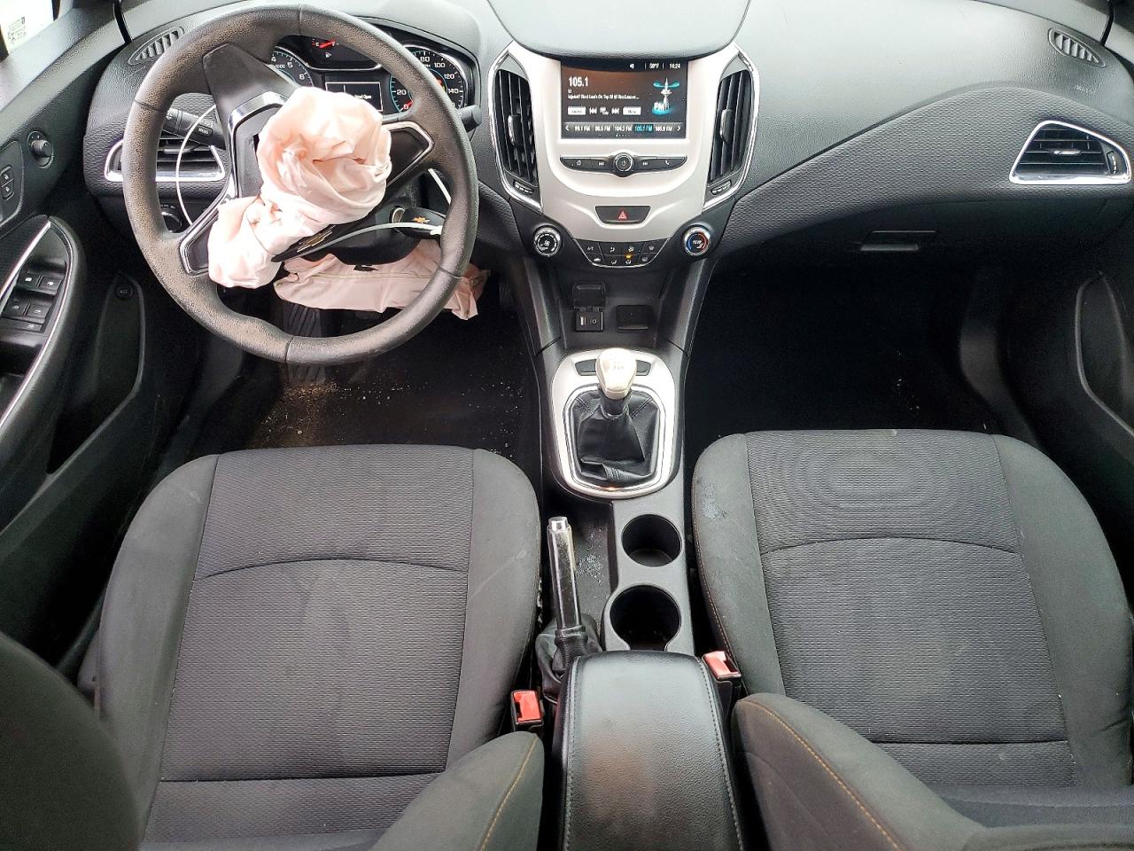 2017 CHEVROLET CRUZE LS photo 15