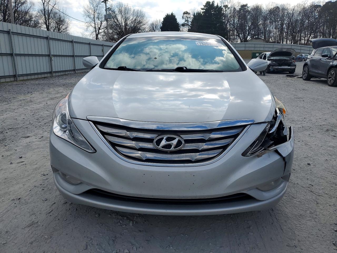 2013 HYUNDAI SONATA SE photo 9