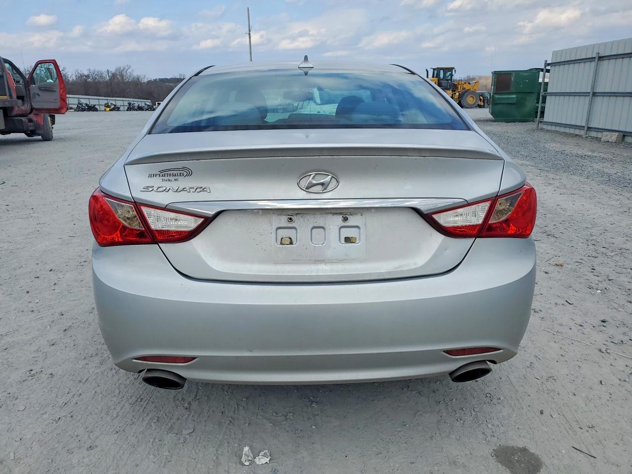 2013 HYUNDAI SONATA SE photo 11