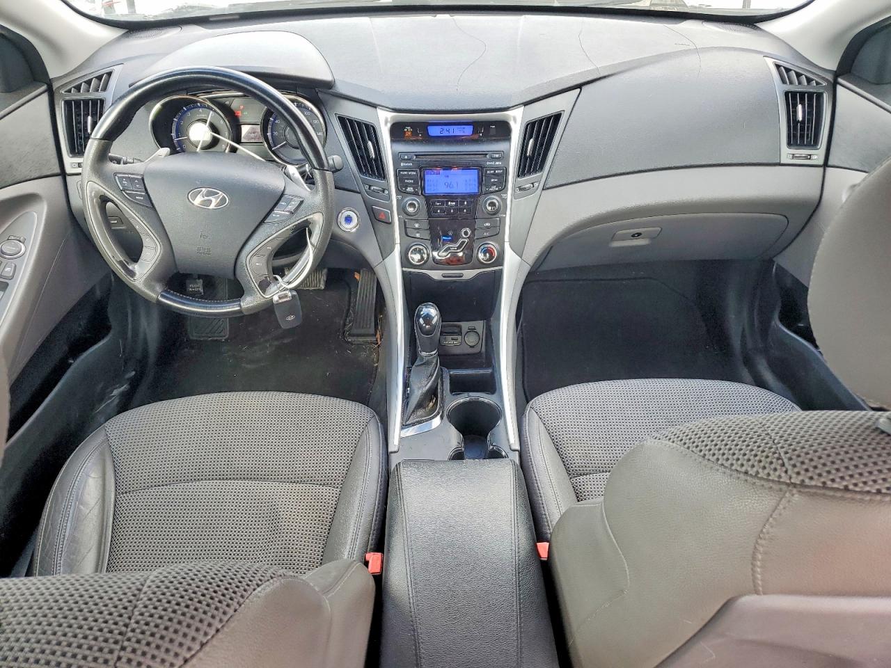 2013 HYUNDAI SONATA SE photo 15