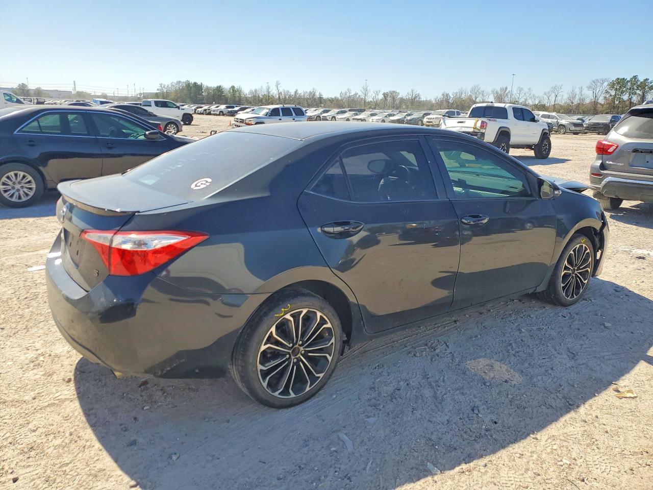 2016 TOYOTA COROLLA photo 5