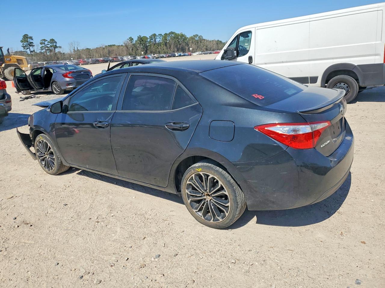 2016 TOYOTA COROLLA photo 3