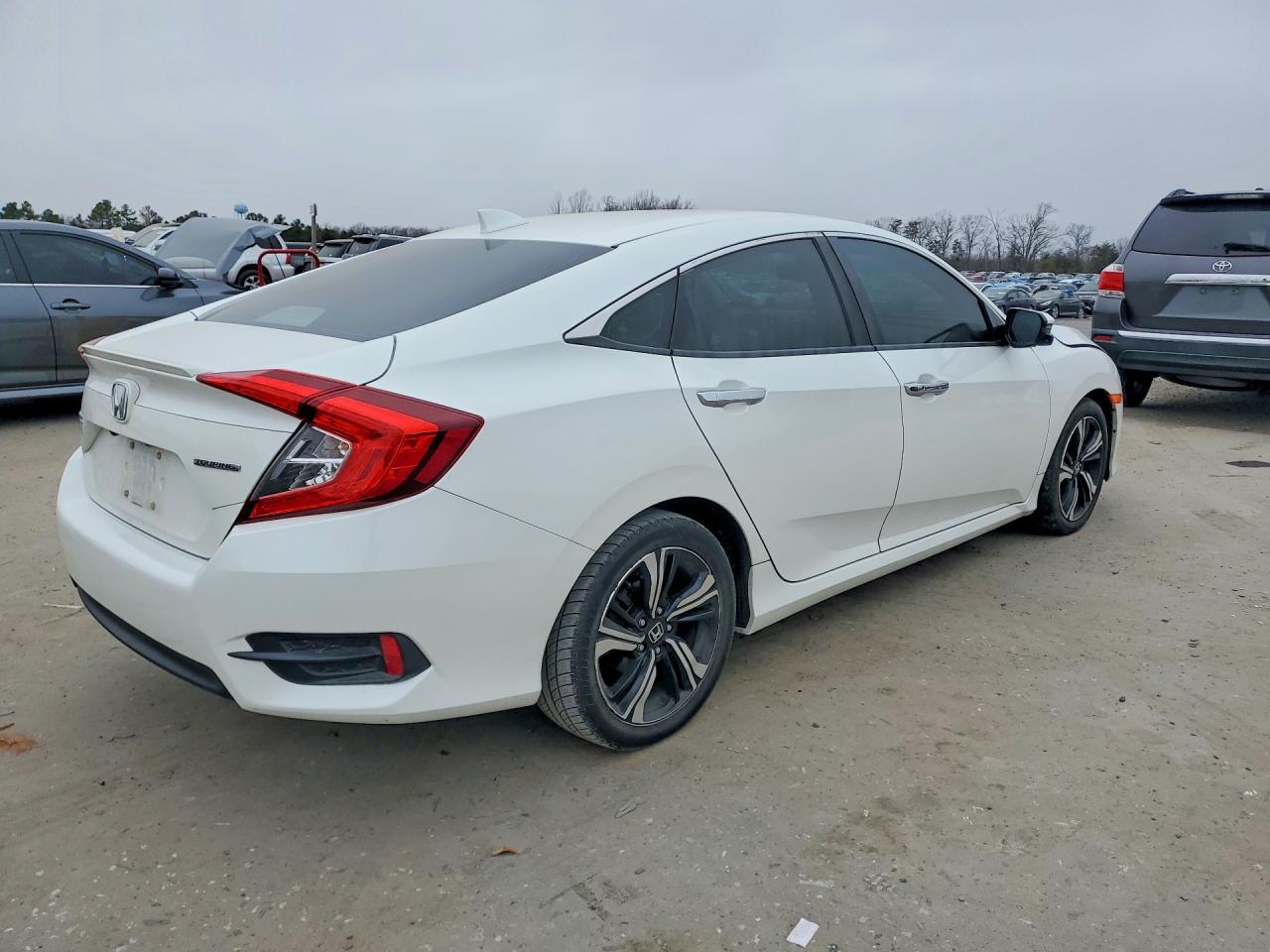 2016 HONDA CIVIC TOURING photo 5