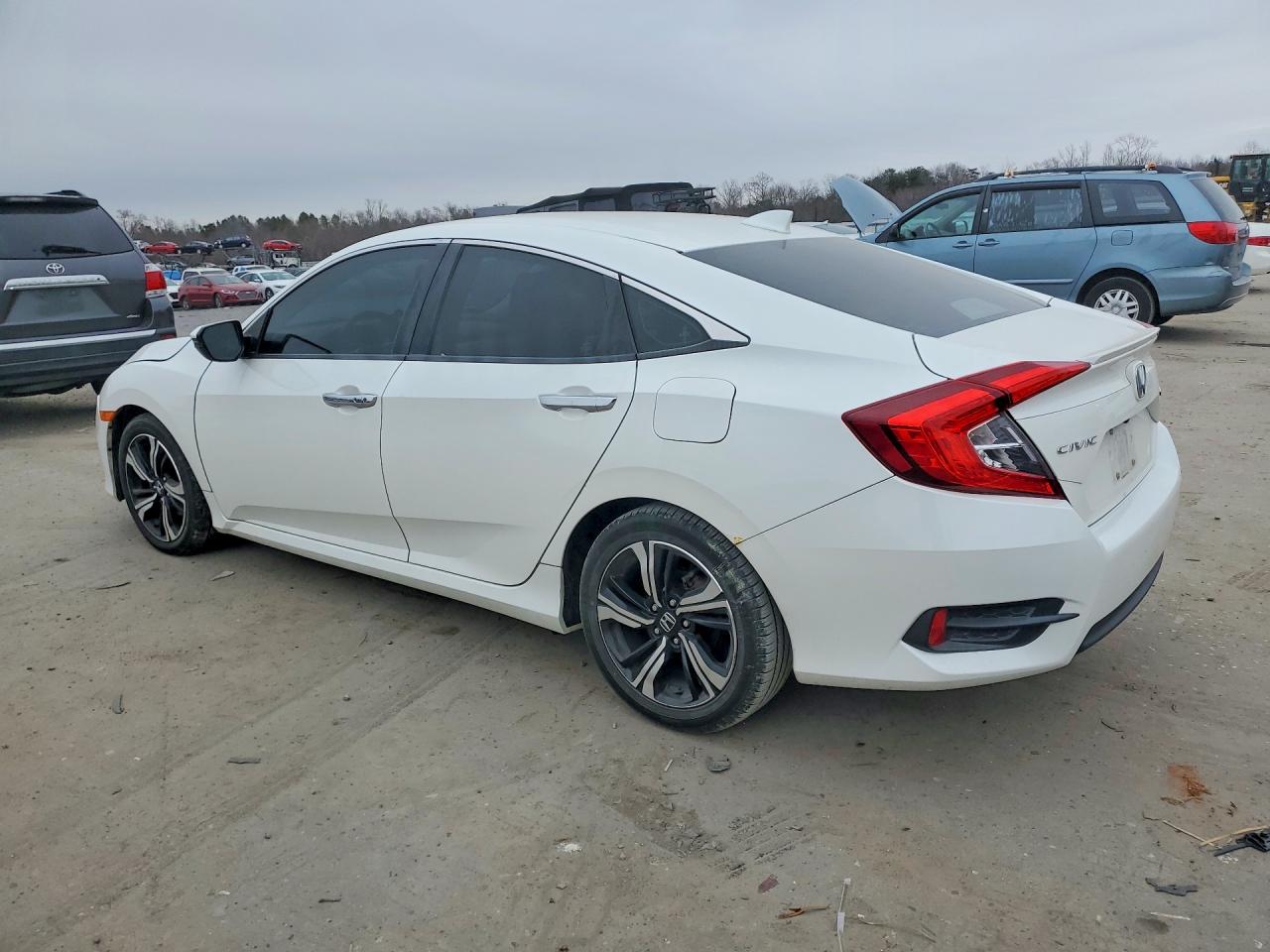 2016 HONDA CIVIC TOURING photo 3