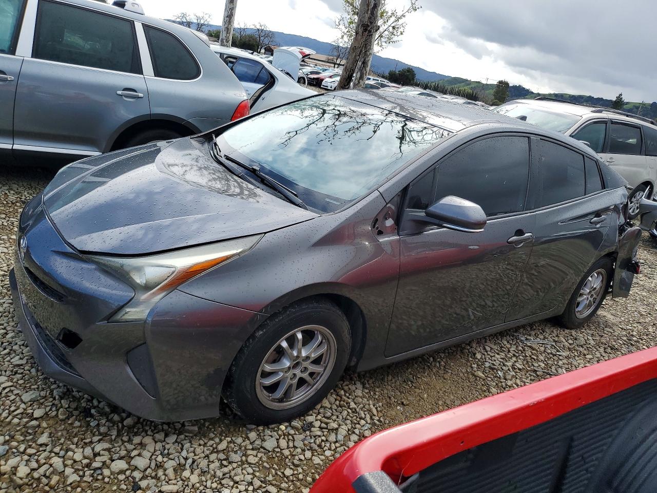 2016 TOYOTA PRIUS