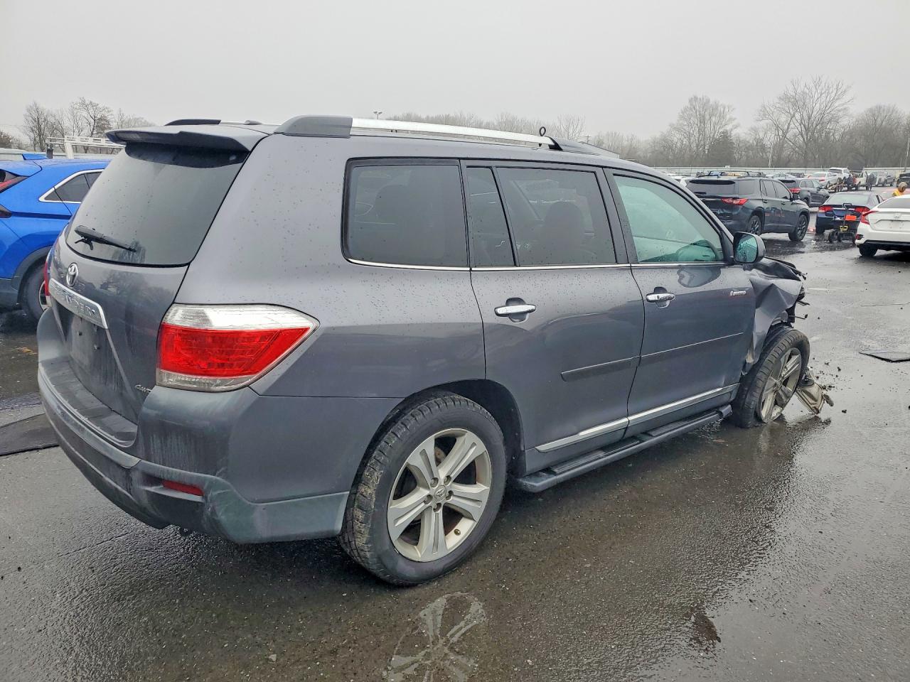2013 TOYOTA HIGHLANDER LIMITED photo 3