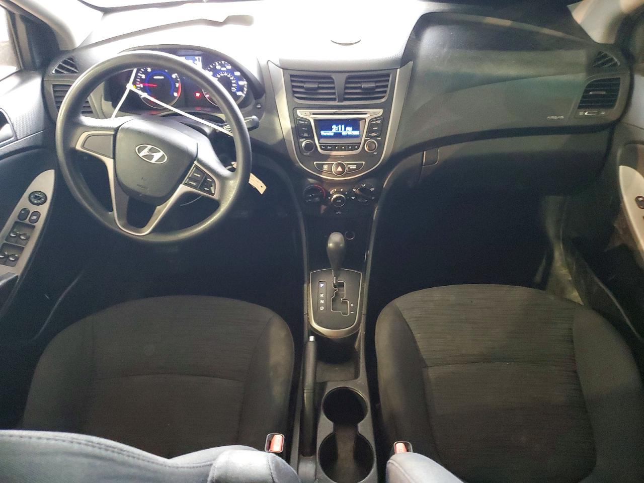 2016 HYUNDAI ACCENT SE photo 8