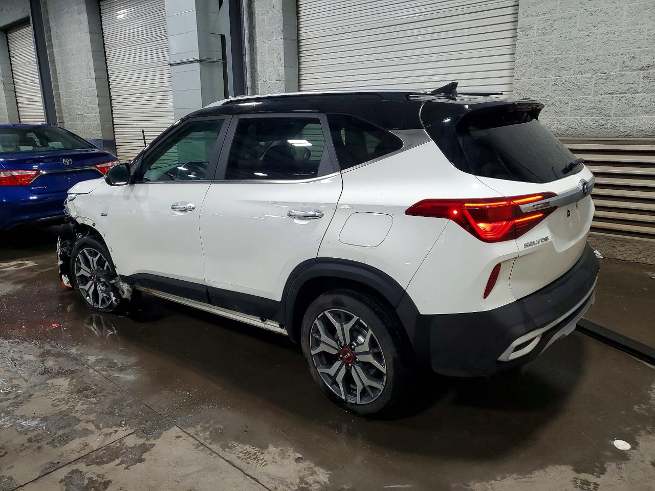 2021 KIA SELTOS SX TURBO photo 3