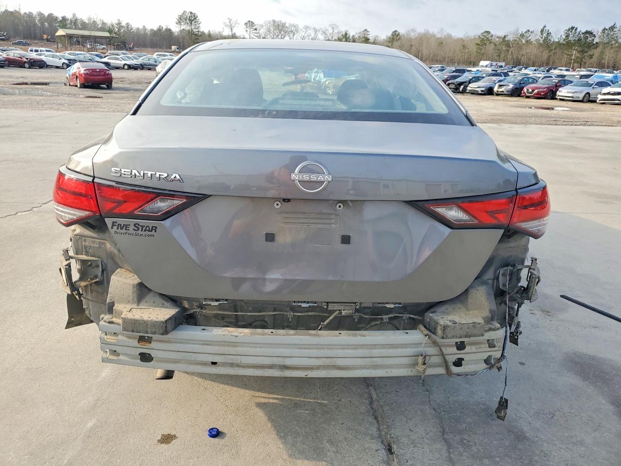 2024 NISSAN SENTRA photo 11