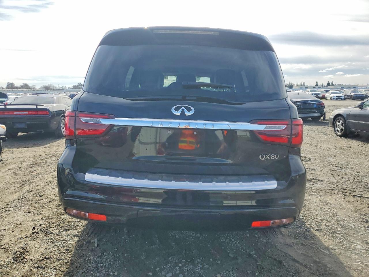 2018 INFINITI QX80 BASE photo 11
