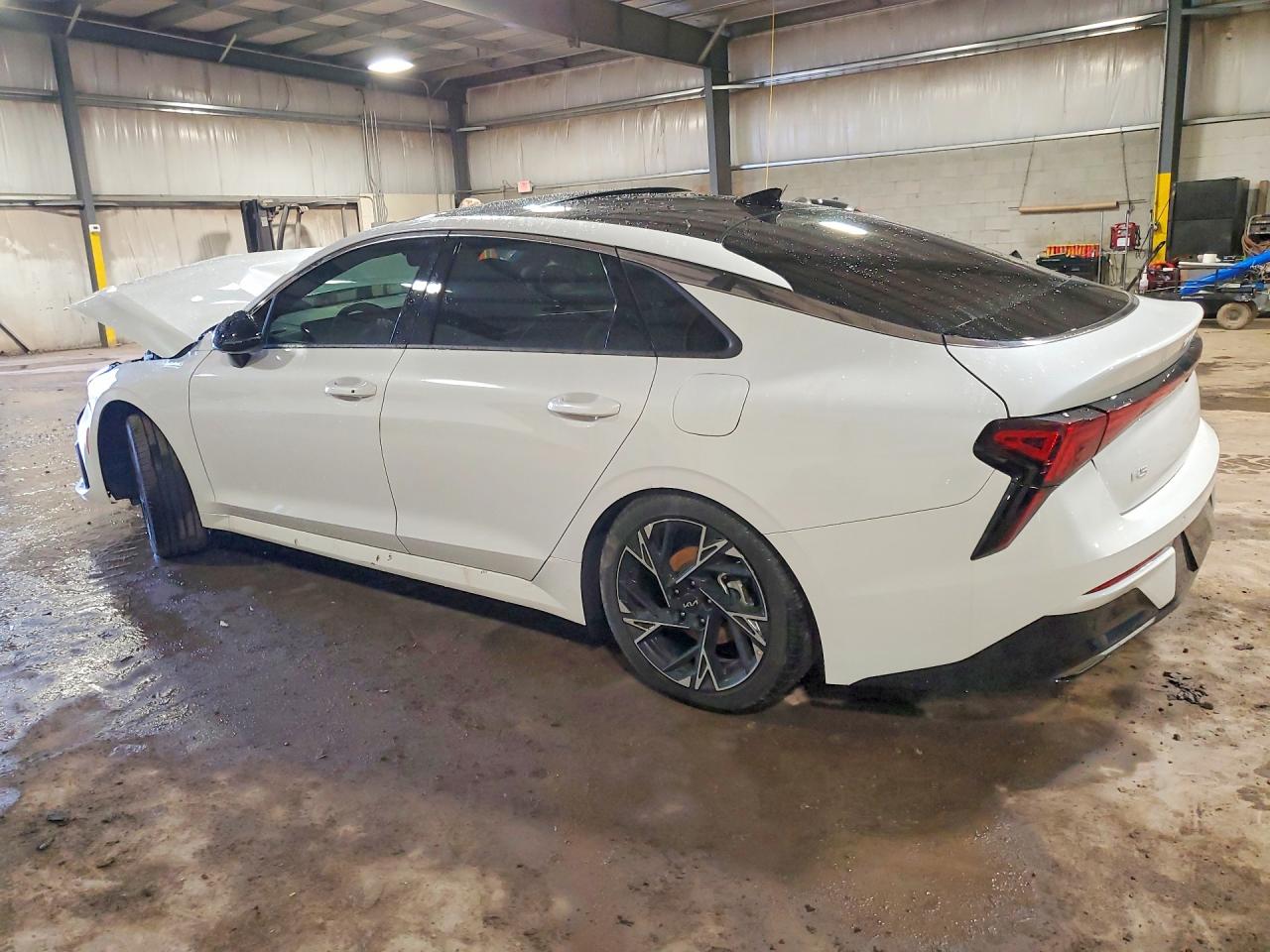 2025 KIA K5 GT-LINE photo 3