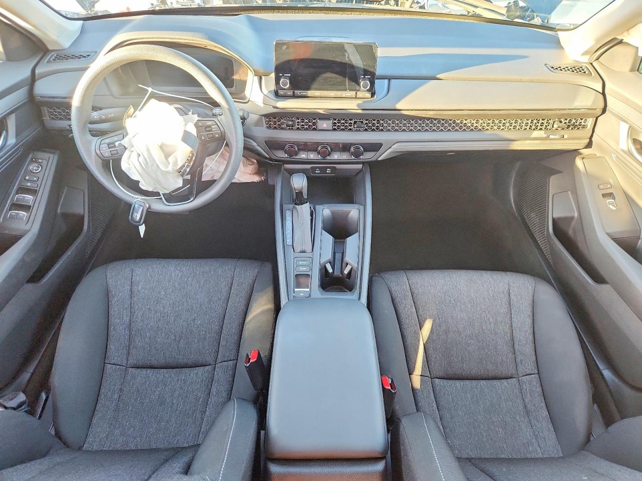 2025 HONDA ACCORD LX photo 15