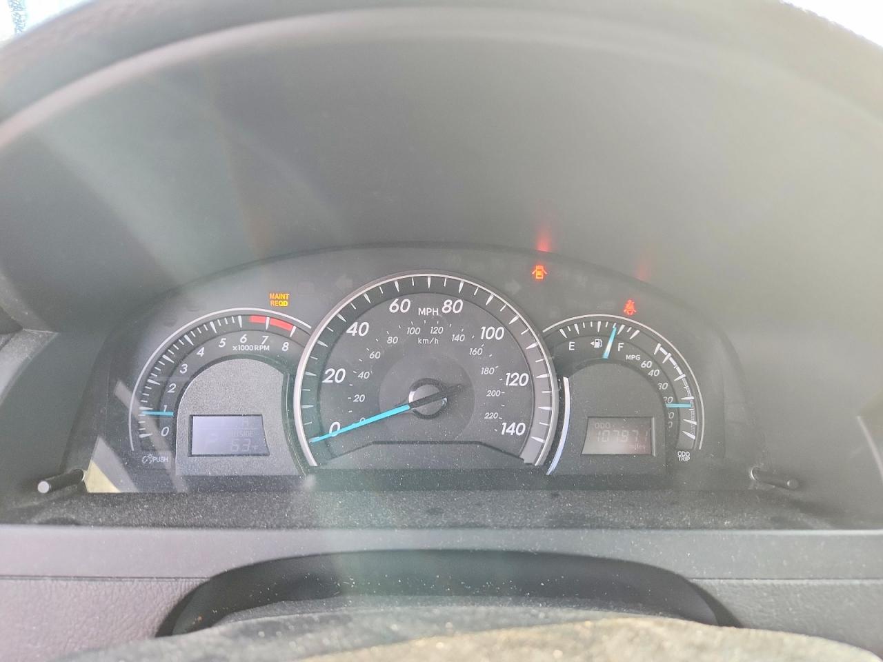2013 TOYOTA CAMRY LE photo 17