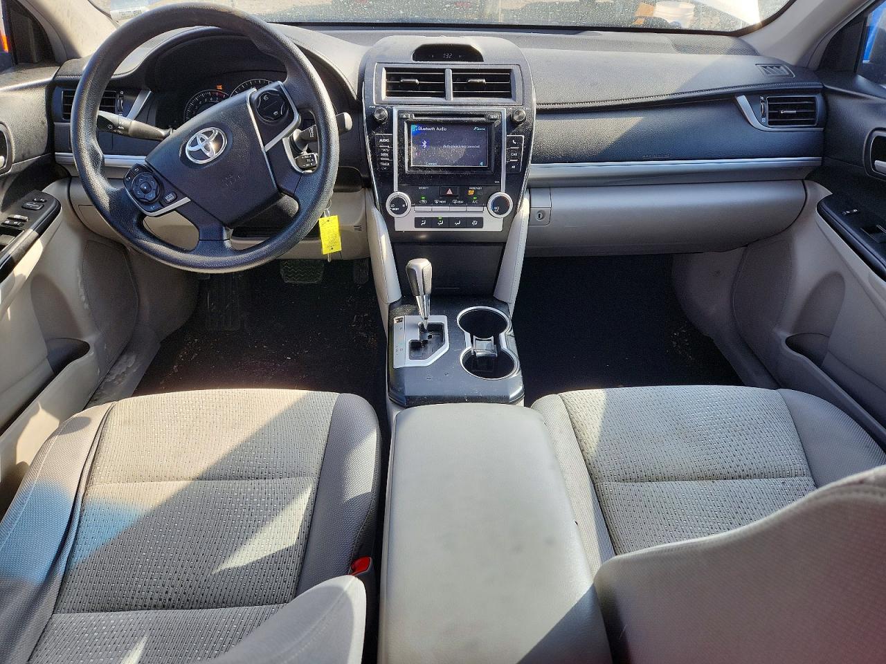 2013 TOYOTA CAMRY LE photo 15