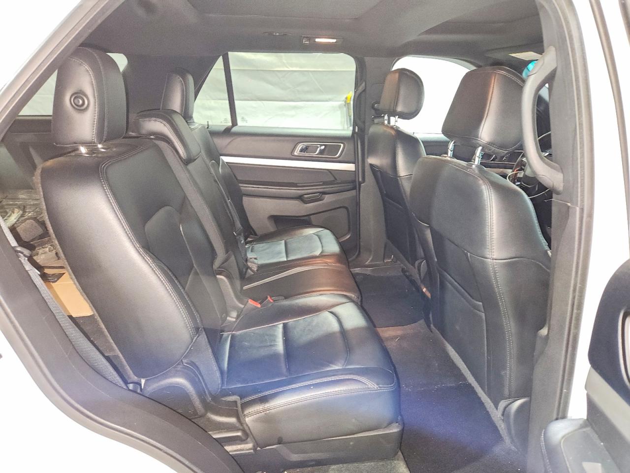 2016 FORD EXPLORER XLT photo 21