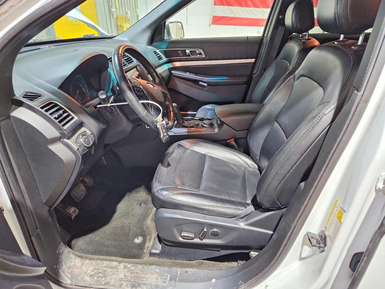 2016 FORD EXPLORER XLT photo 13