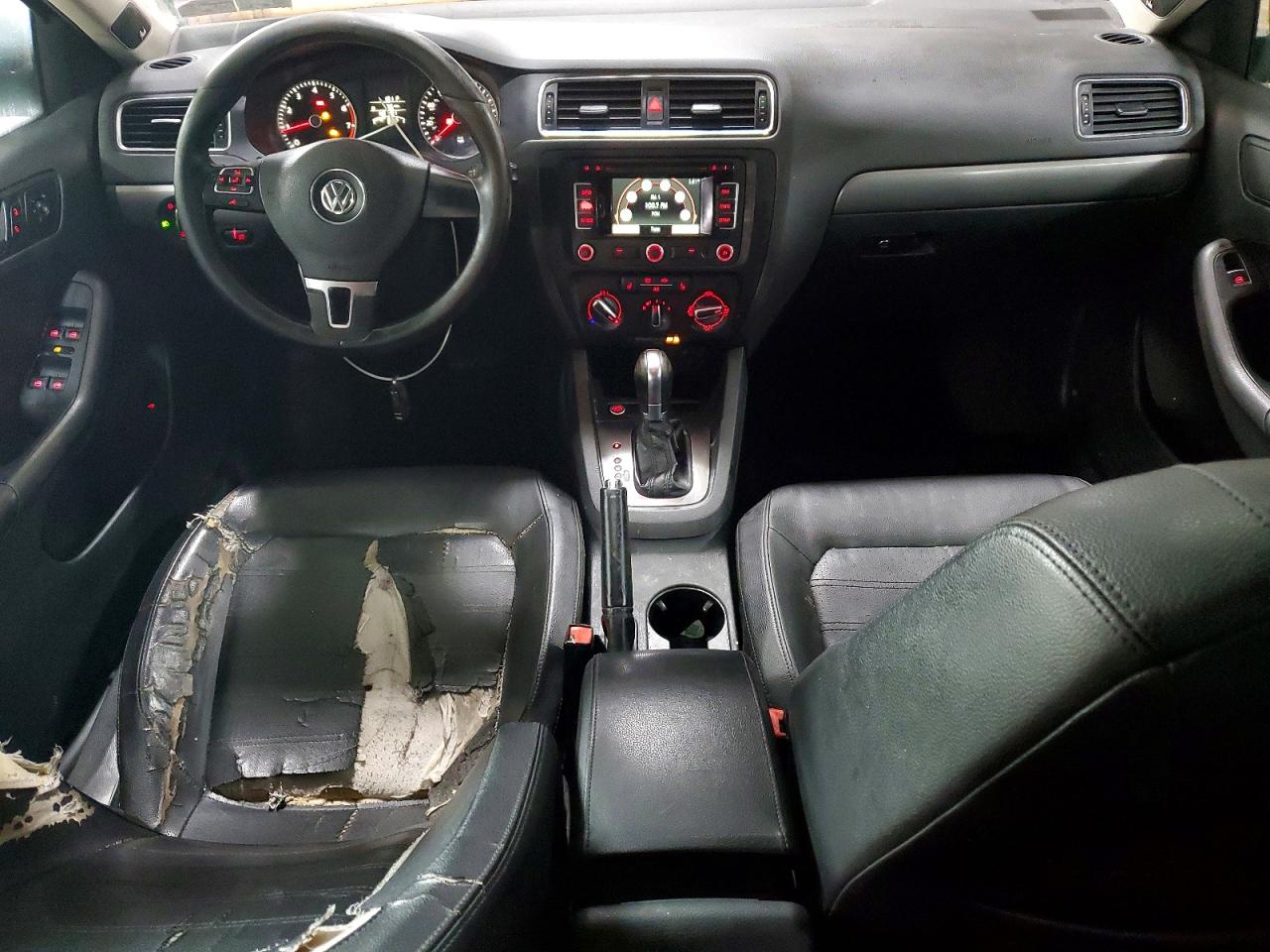 2013 VOLKSWAGEN JETTA SEL photo 22