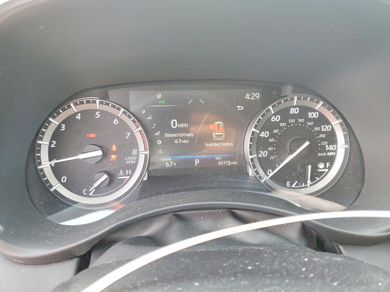 2021 TOYOTA HIGHLANDER XLE photo 9
