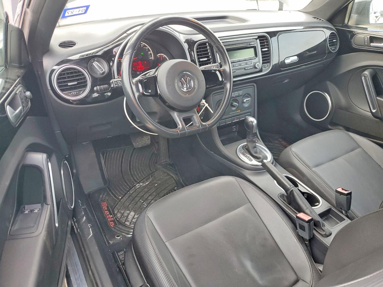 2013 VOLKSWAGEN BEETLE photo 15