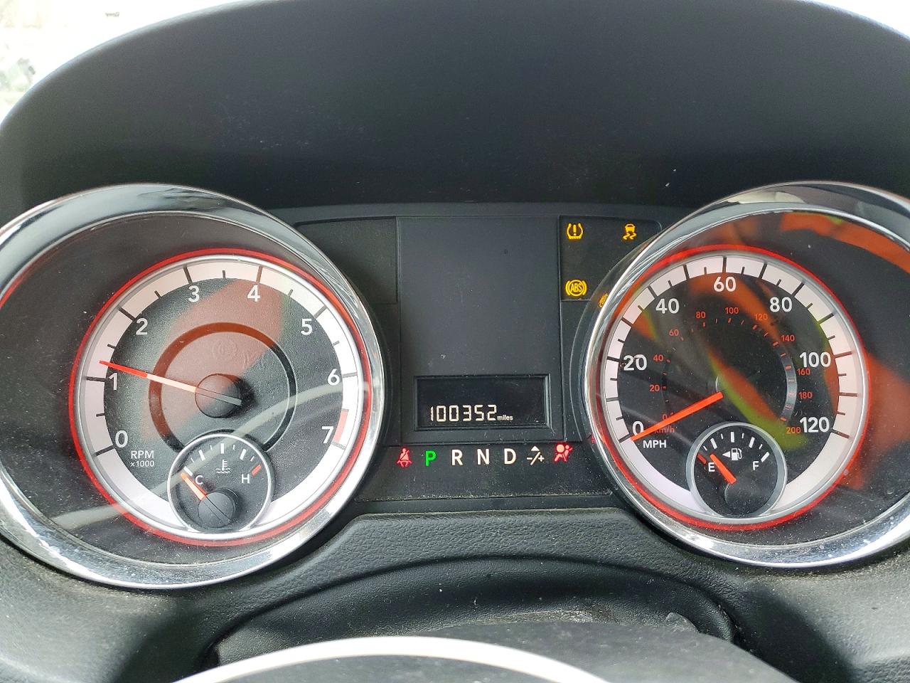 2013 DODGE GRAND CARAVAN SE photo 25