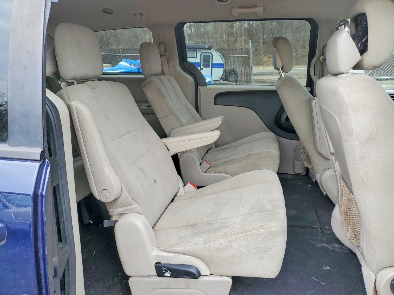 2013 DODGE GRAND CARAVAN SE photo 31