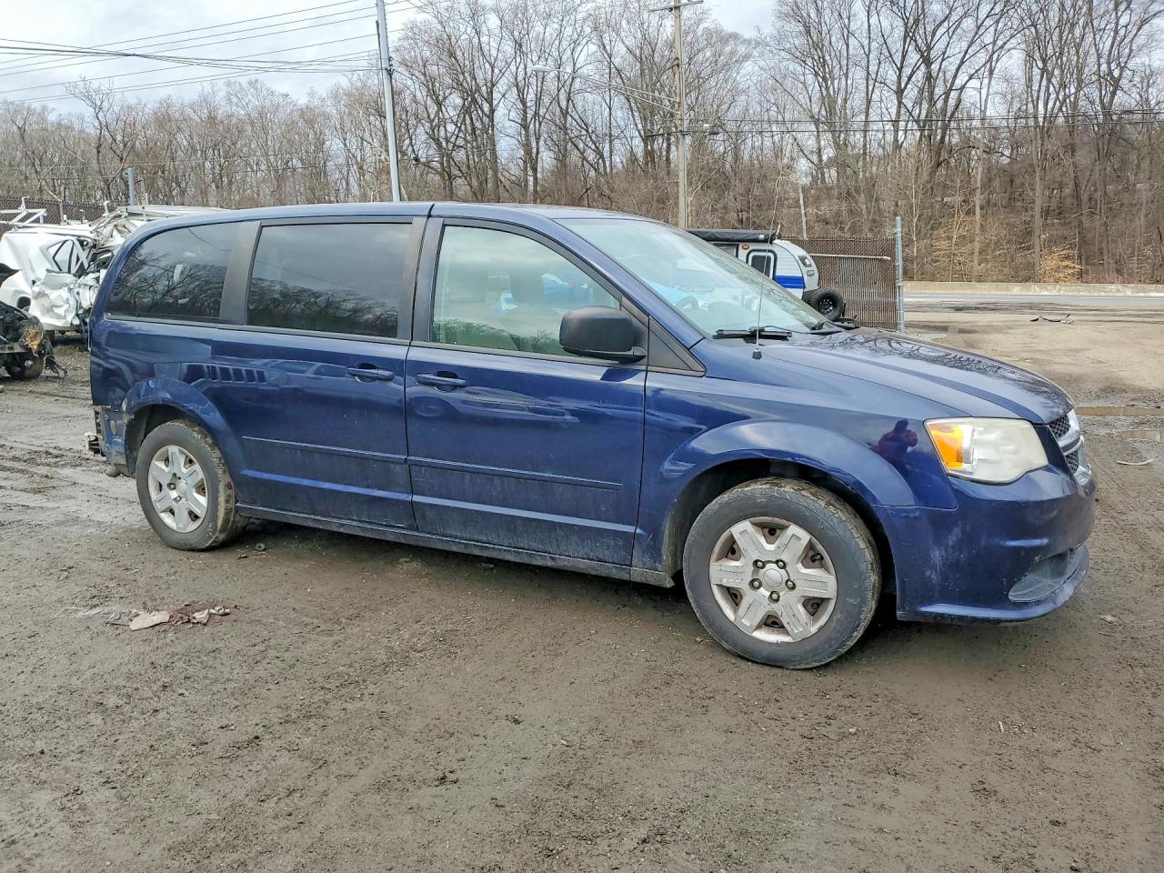2013 DODGE GRAND CARAVAN SE photo 10