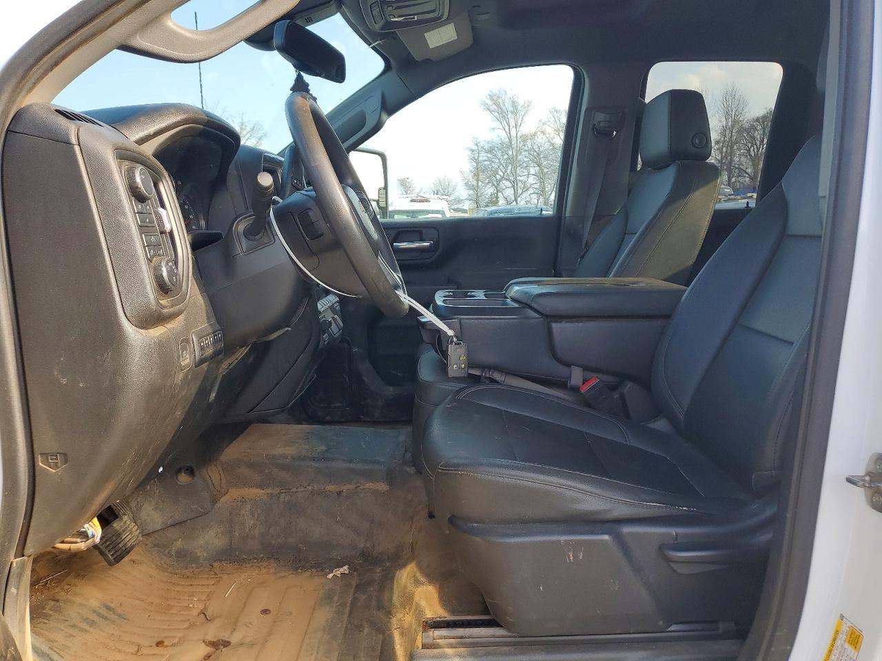 2023 CHEVROLET SILVERADO K2500 HEAVY DUTY photo 13