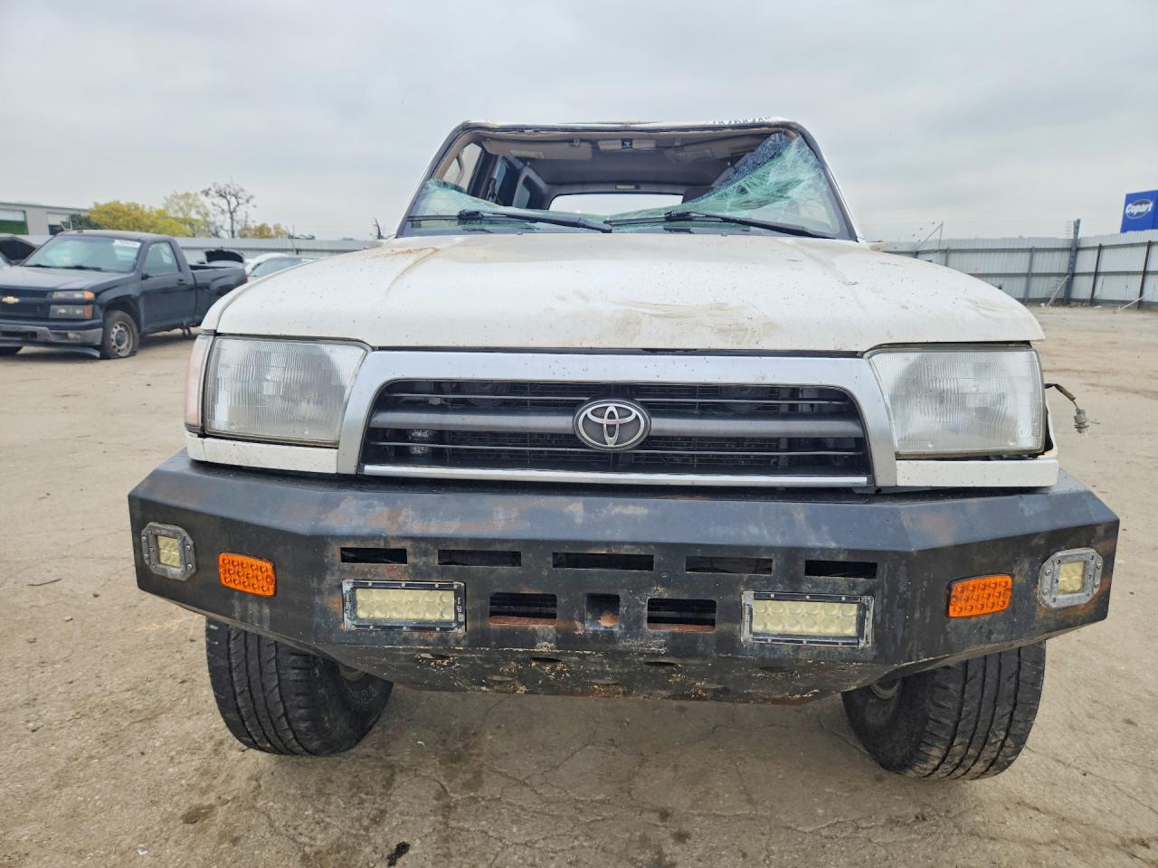 1997 TOYOTA 4RUNNER SR5 photo 9
