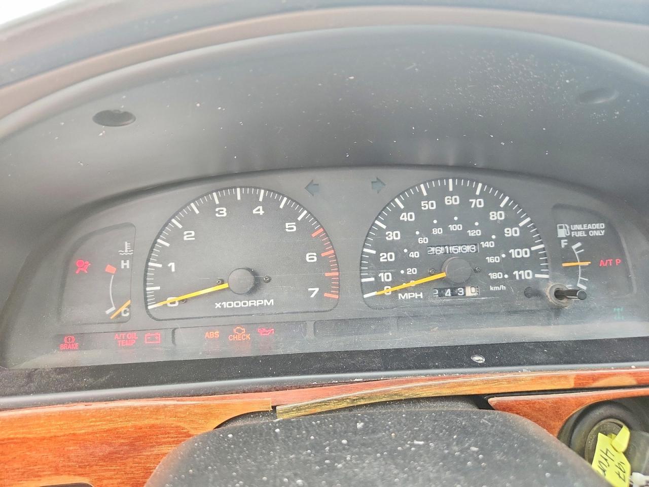 1997 TOYOTA 4RUNNER SR5 photo 17