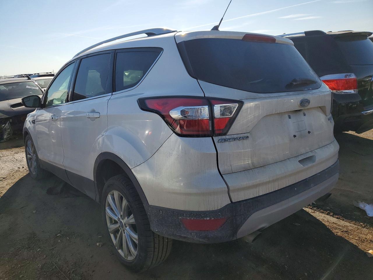 2018 FORD ESCAPE TITANIUM photo 3